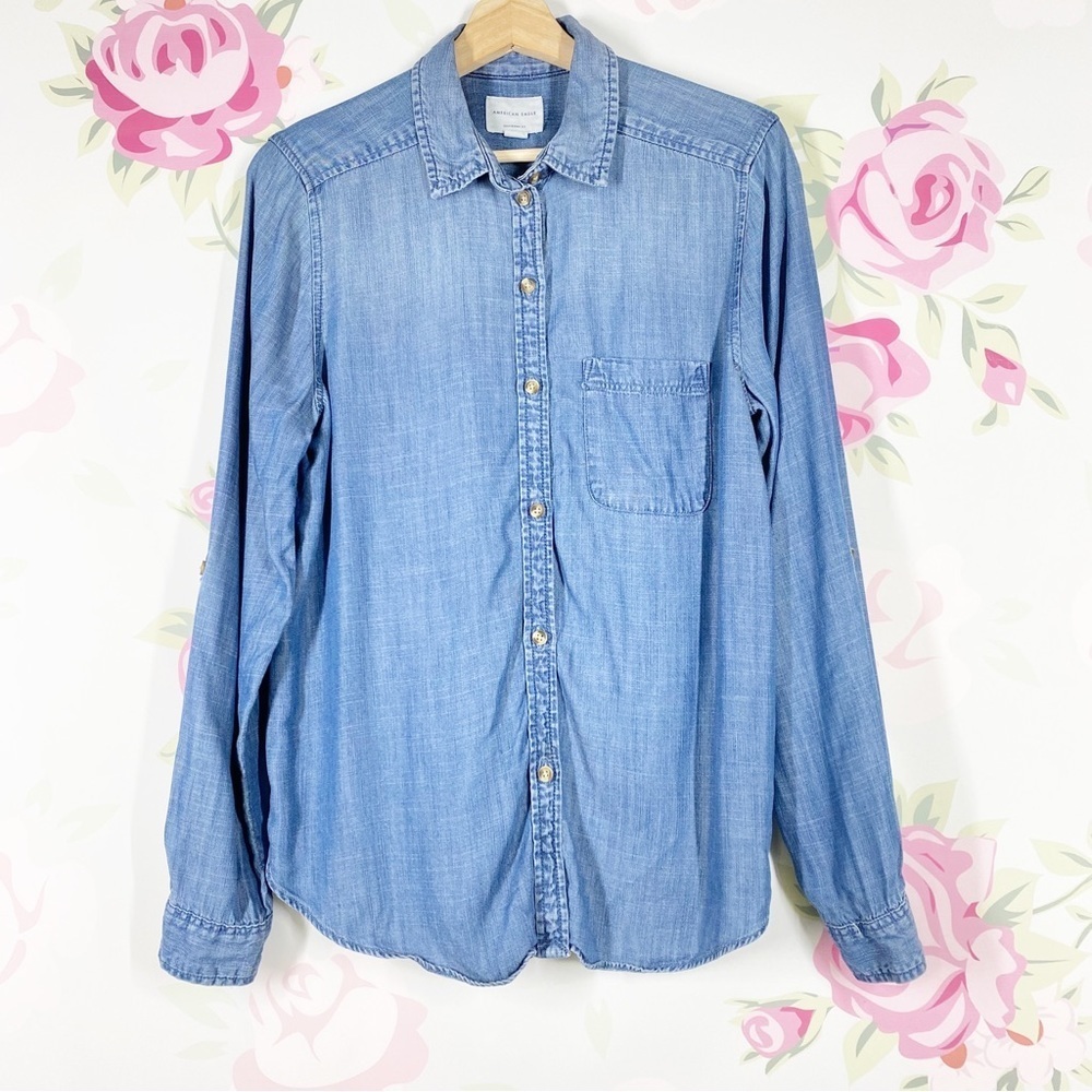 American Eagle Outfitters AEO Chambray Denim Boyfriend Button Down Shirt S